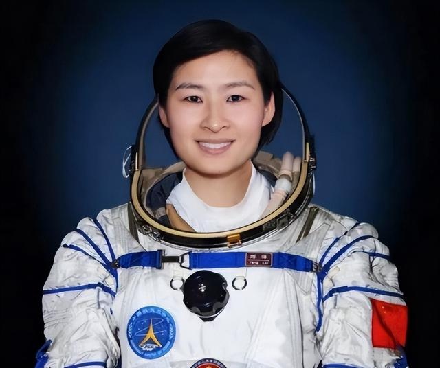 中国首位女航天员刘洋，结婚8年未生育，飞天前给丈夫留2条遗言